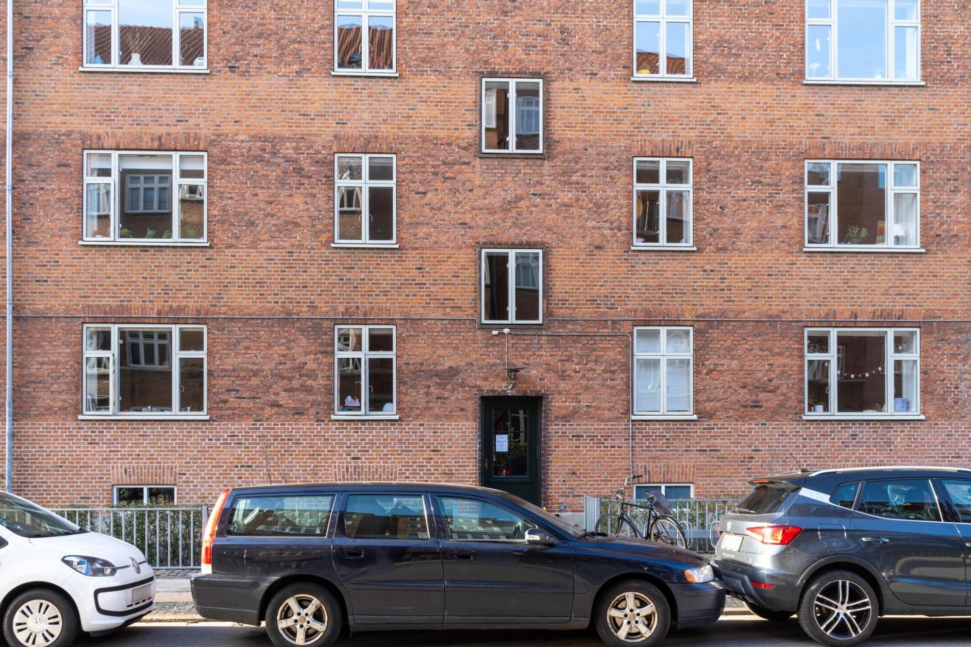Hyggelig & Lys Lejlighed Med Plads Til 4 Naer Zoo Koppenhága Kültér fotó